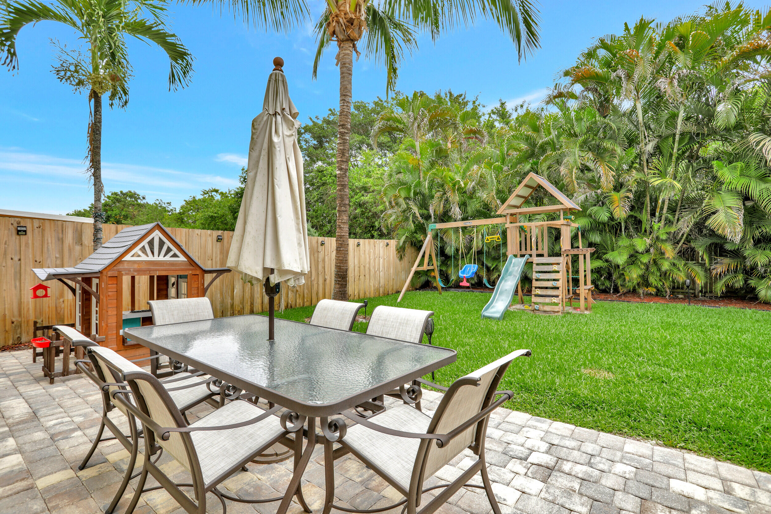 22988 Old Inlet Bridge Drive Boca Raton, FL 33433 - Photo 33 of 35 PATIO