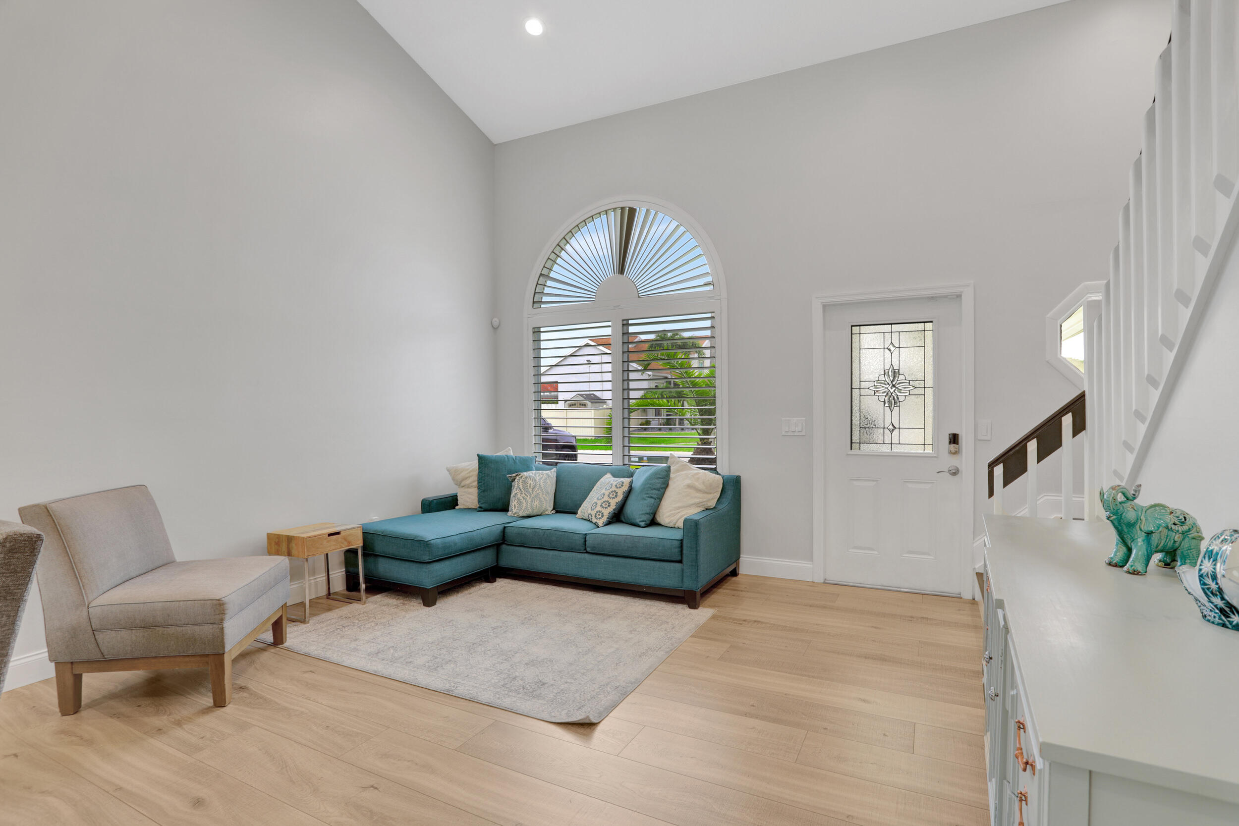 22988 Old Inlet Bridge Drive Boca Raton, FL 33433 - Photo 6 of 35 LIVING ROOM