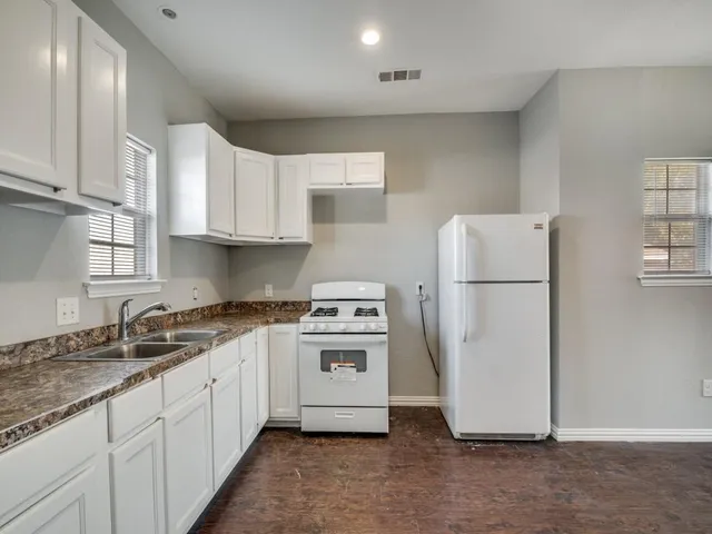 $1,800 | 3601 Jewel Street, Sachse, TX 75048