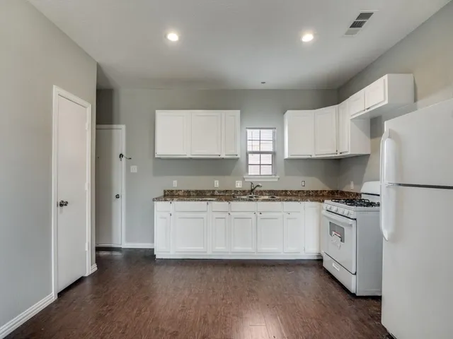 $1,800 | 3601 Jewel Street, Sachse, TX 75048