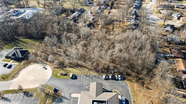 $70,000 | 12 Professional Park Drive, Maryville, IL 62062