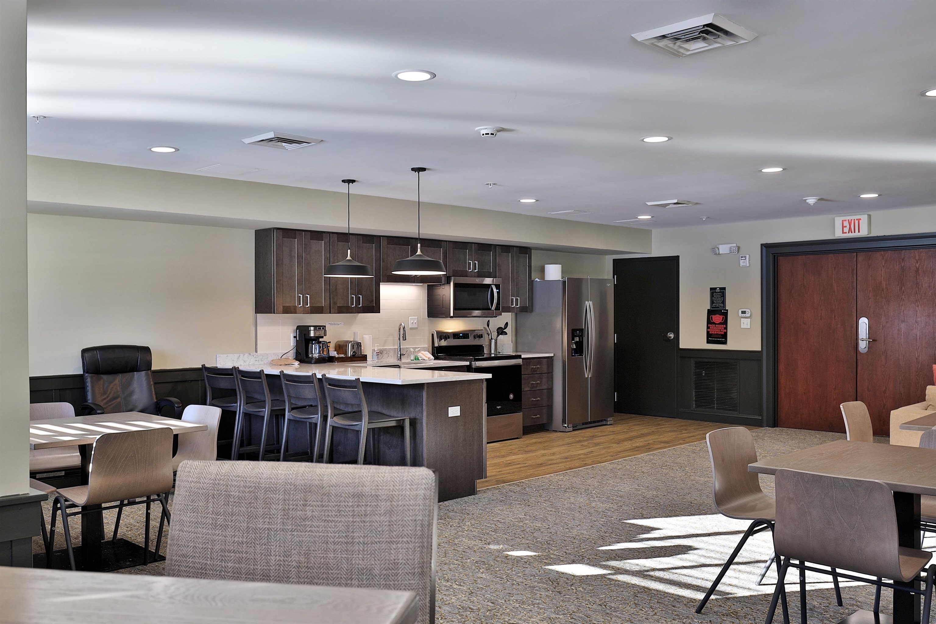 228 East Mountain Road, Unit 124 III Killington, VT 05751 - Photo 27 of 38