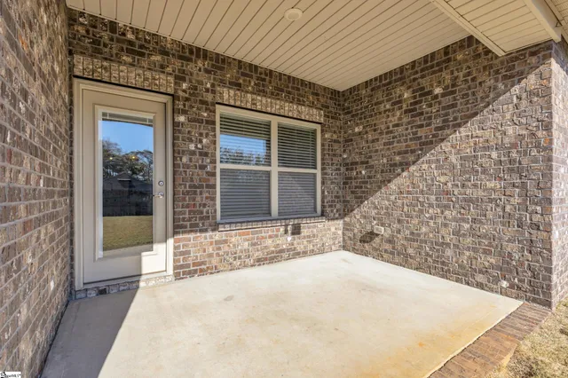 $315,000 | 624 Lombard Drive, Boiling Springs, SC 29316