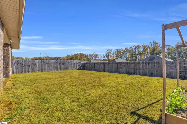 $315,000 | 624 Lombard Drive, Boiling Springs, SC 29316