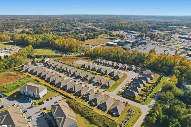 $315,000 | 624 Lombard Drive, Boiling Springs, SC 29316