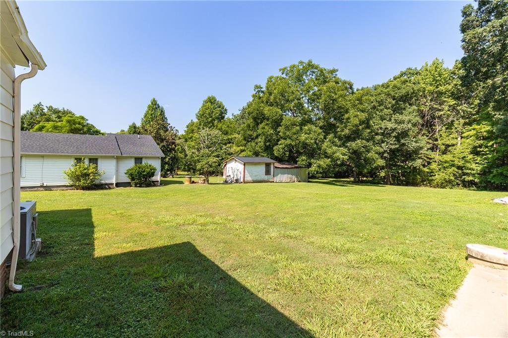 1106 Mack Road Asheboro, NC 27205 - Photo 26 of 36
