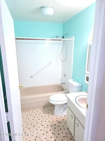 $130,000 | 316B Coventry Court, Unit E, Lakewood, NJ 08701