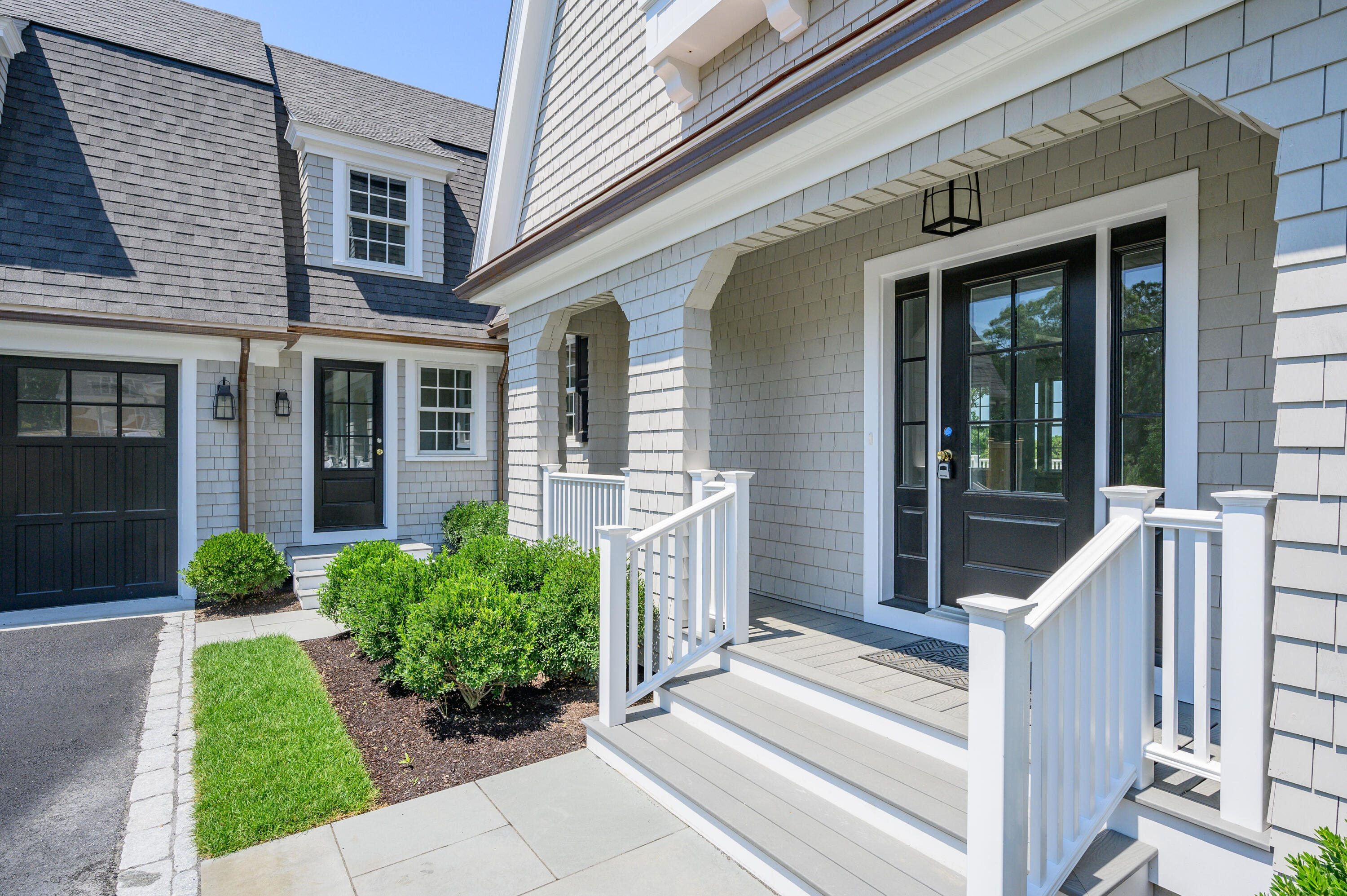 10 Rockhill Road Sandwich, MA 02563 - Photo 2 of 43 11Rock door