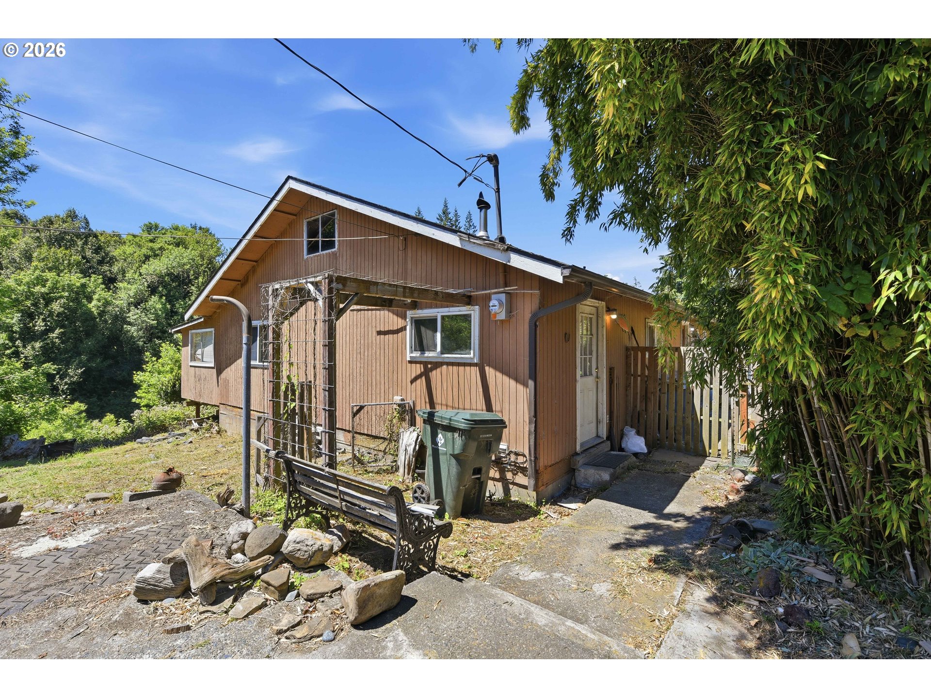 46760 Highway 242 Myrtle Point, OR 97458 - Photo 4 of 47