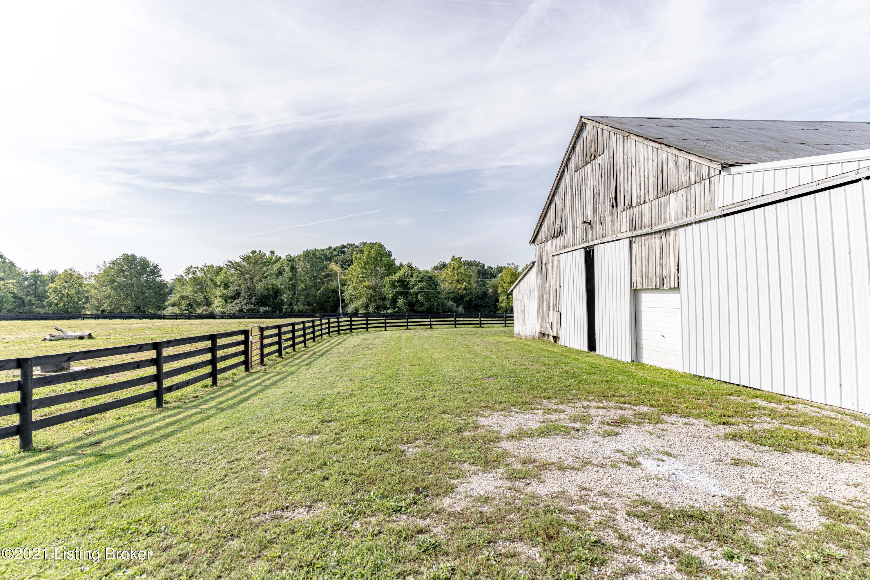 4365 Webb Road Simpsonville, KY 40067 - Photo 42 of 146 DSC08780