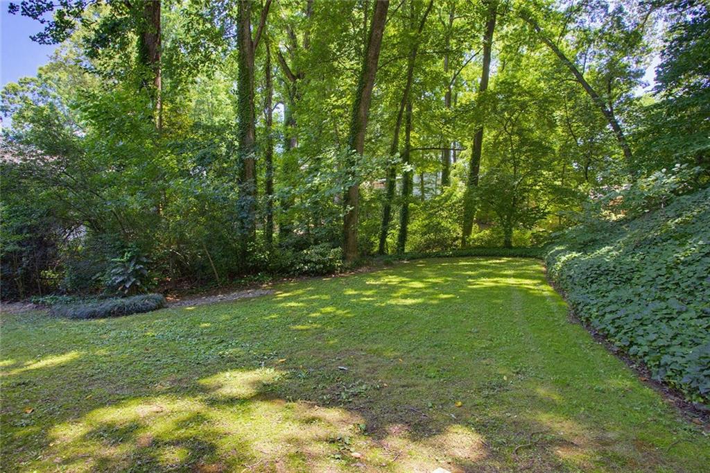 6651 Castleton Drive Northwest Atlanta, GA 30328 - Photo 33 of 35