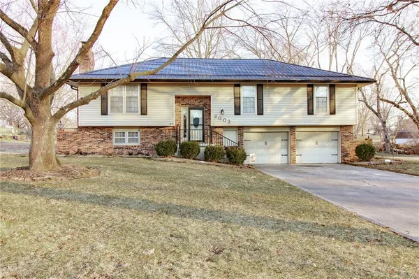 $368,500 | 2003 Alfresco Street, Clinton, MO 64735