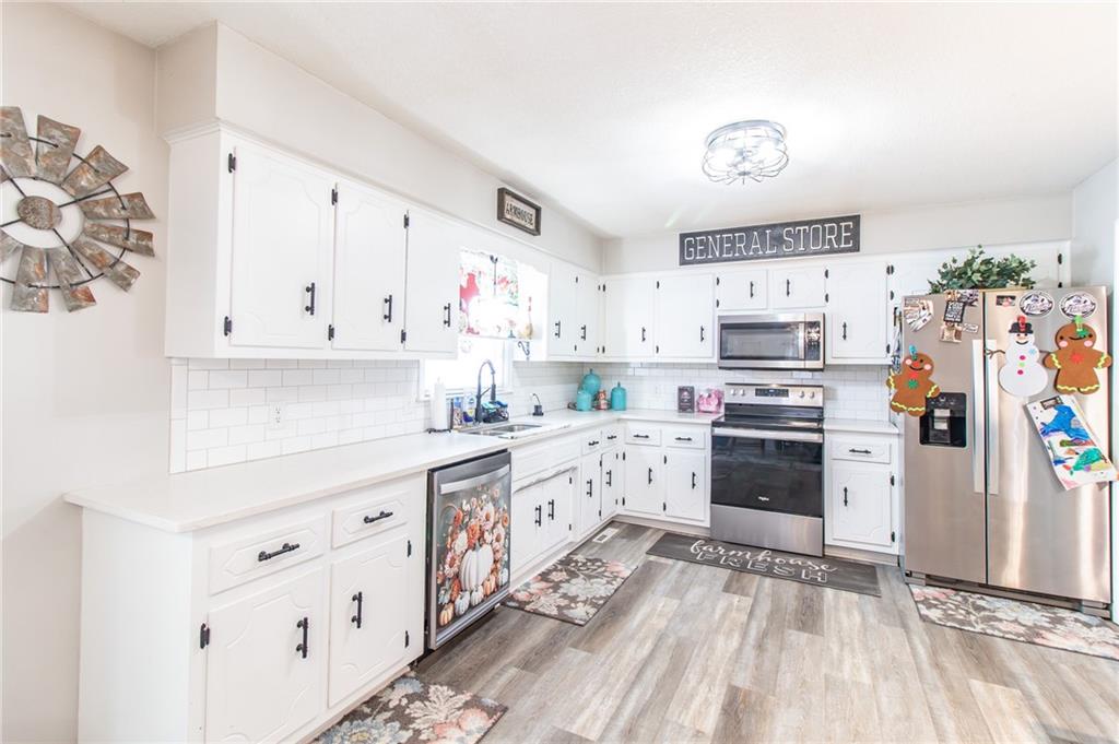 2003 Alfresco Street Clinton, MO 64735 - Photo 11 of 40