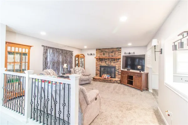 $368,500 | 2003 Alfresco Street, Clinton, MO 64735