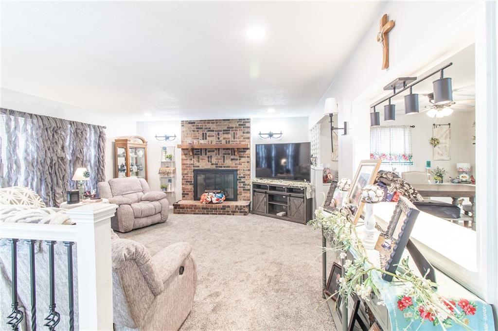 2003 Alfresco Street Clinton, MO 64735 - Photo 3 of 40