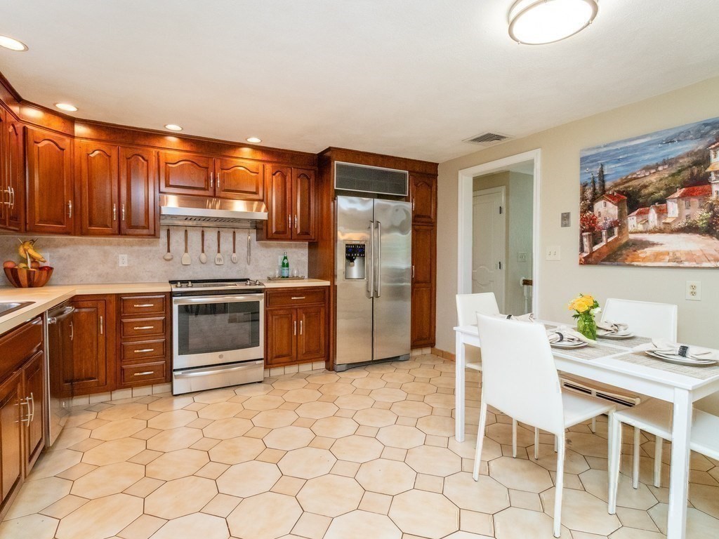 7 Rivers Lane Stoneham, MA 02180 - Photo 14 of 40