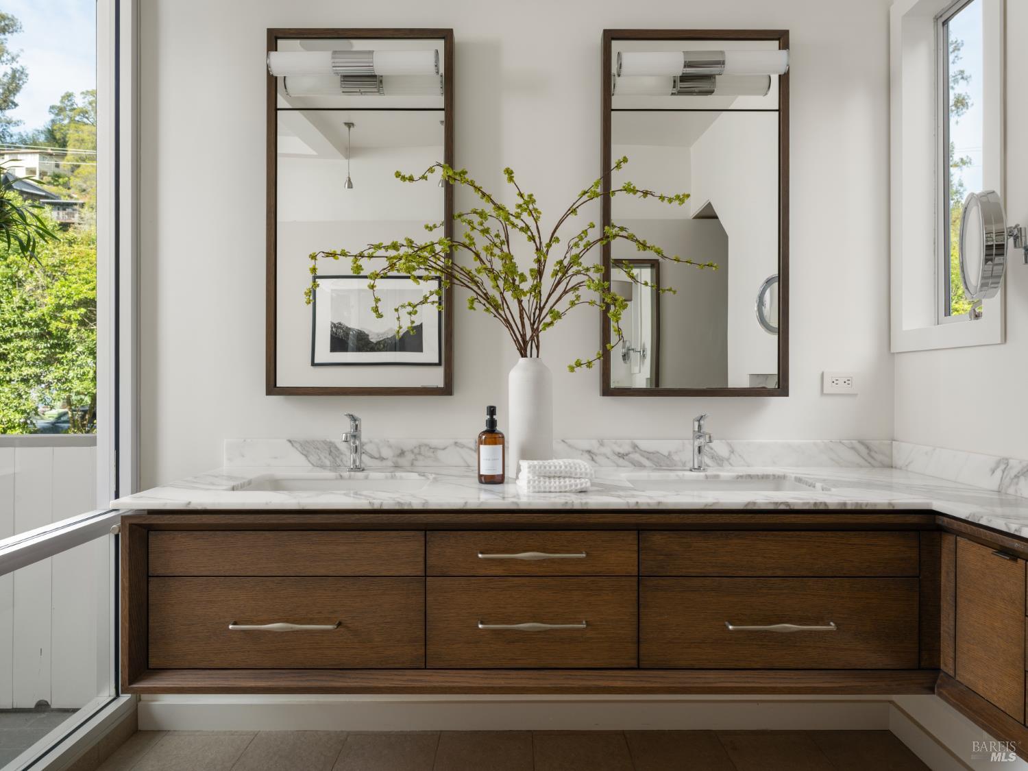 8 Laurel Street Mill Valley, CA 94941 - Photo 13 of 41