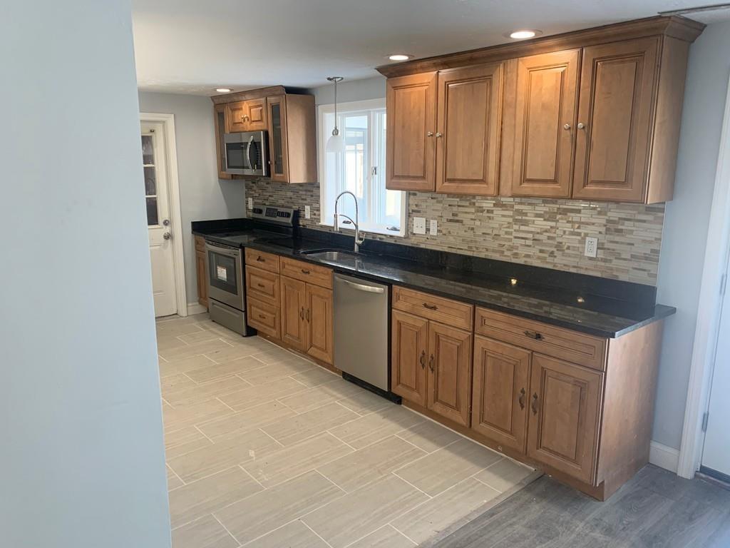 40 Loud Road Holbrook, MA 02343 - Photo 2 of 19 Gallery Image 2