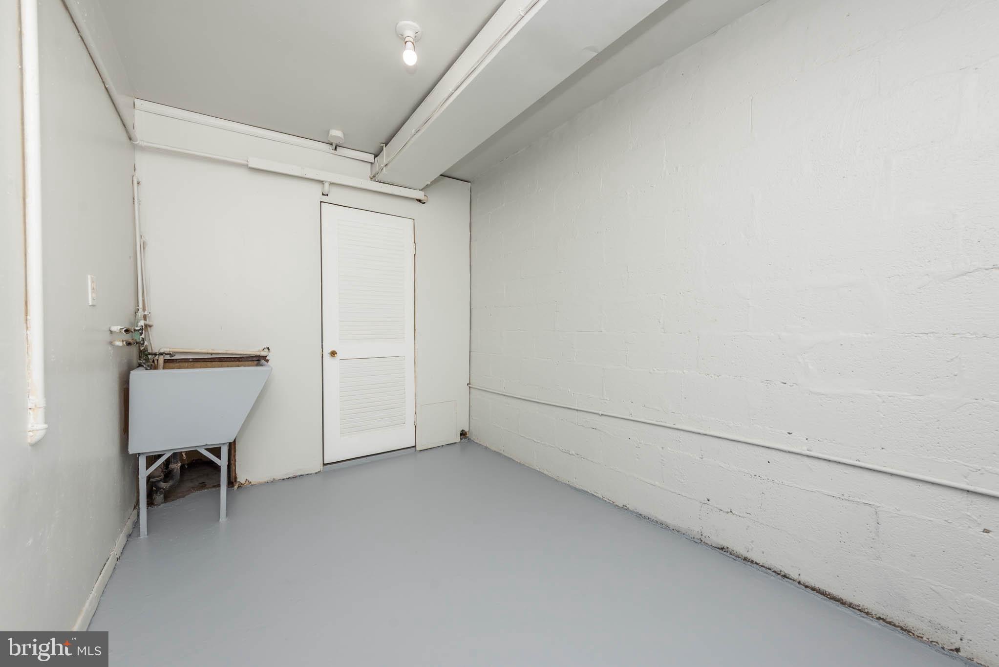 5611 Force Road Baltimore, MD 21206 - Photo 9 of 21 a view of an empty room