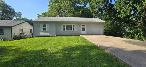 $275,000 | 4819 Northeast 47th Street, Kansas City, MO 64117