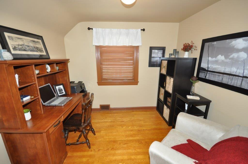 4811 Baptist Road Pittsburgh, PA 15227 - Photo 12 of 16 Gallery Image 12