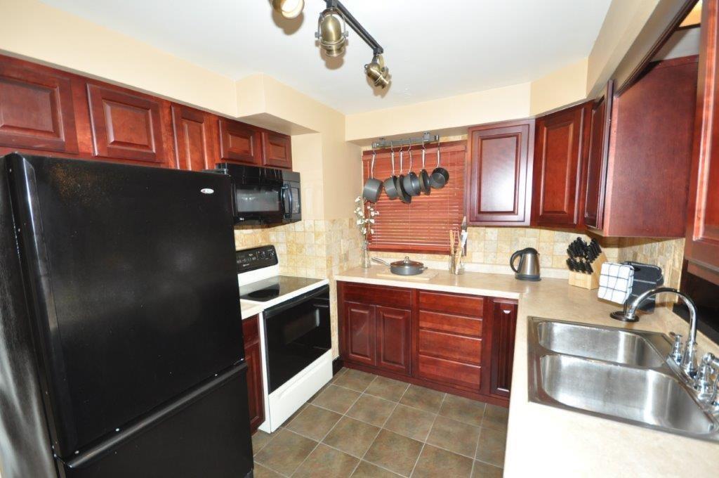 4811 Baptist Road Pittsburgh, PA 15227 - Photo 6 of 16 Gallery Image 6
