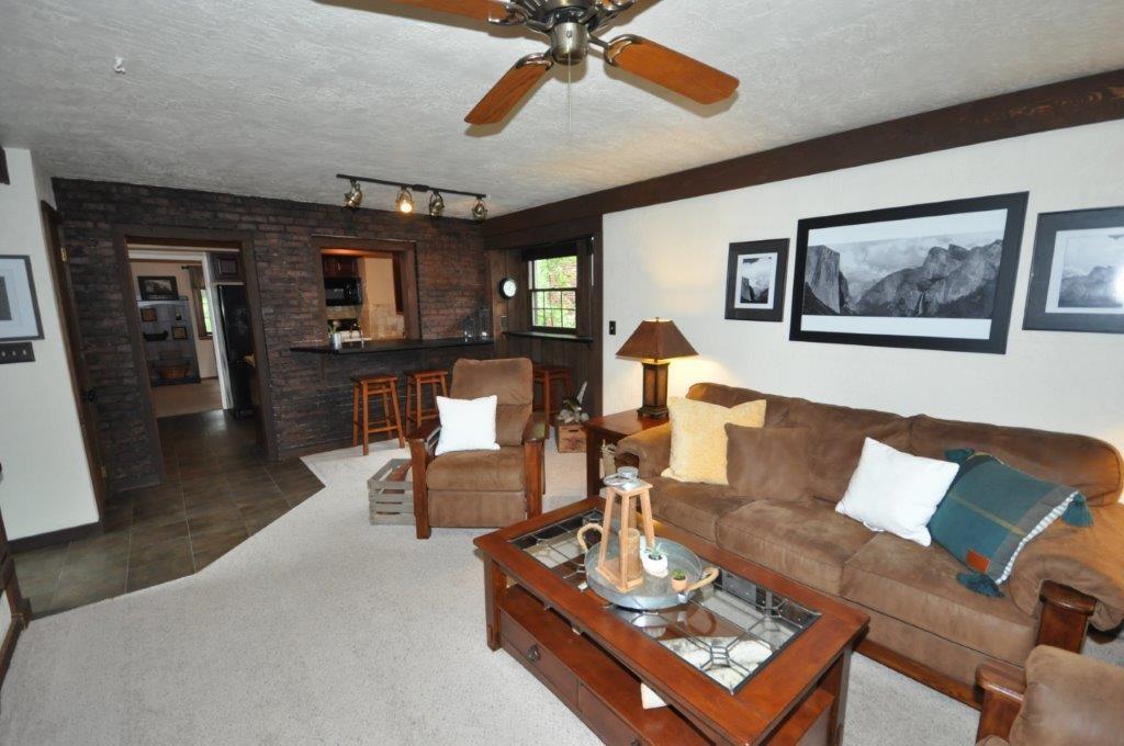 4811 Baptist Road Pittsburgh, PA 15227 - Photo 9 of 16 Gallery Image 9