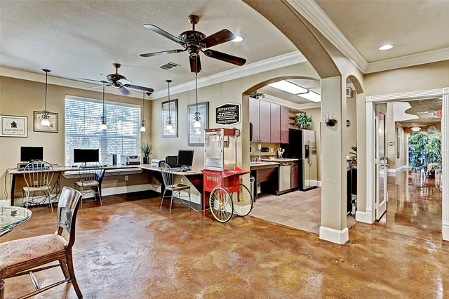 $268,750 | 1711 Old Spanish Trail, Unit 222, Houston, TX 77054