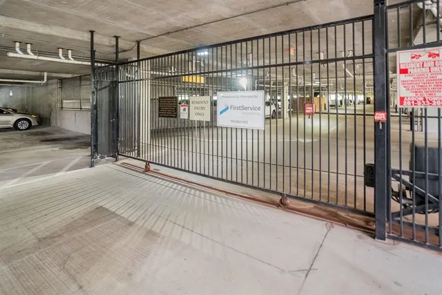 $268,750 | 1711 Old Spanish Trail, Unit 222, Houston, TX 77054