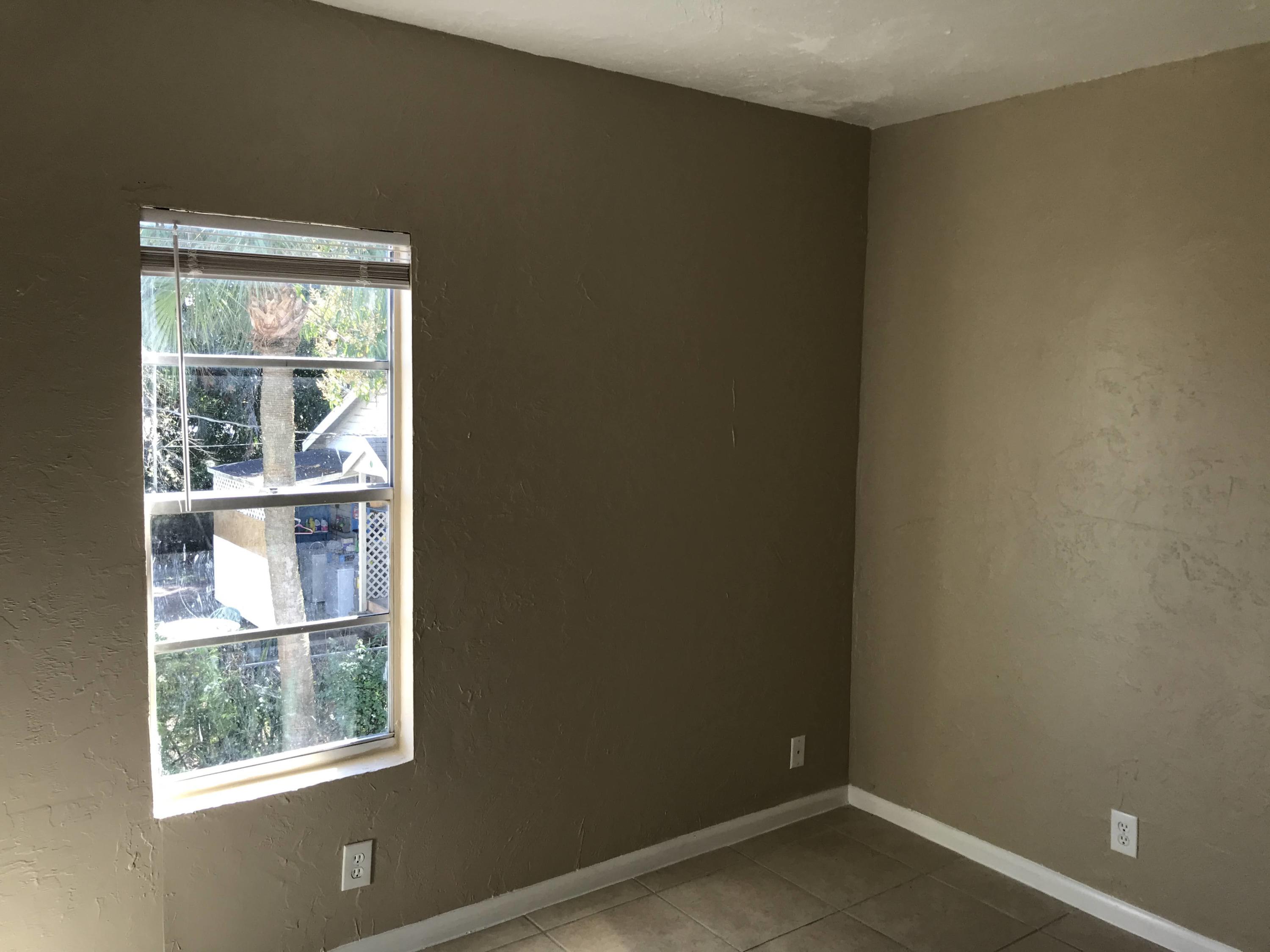 515 Putnam Road, Unit B West Palm Beach, FL 33405 - Photo 10 of 14 IMG_4106