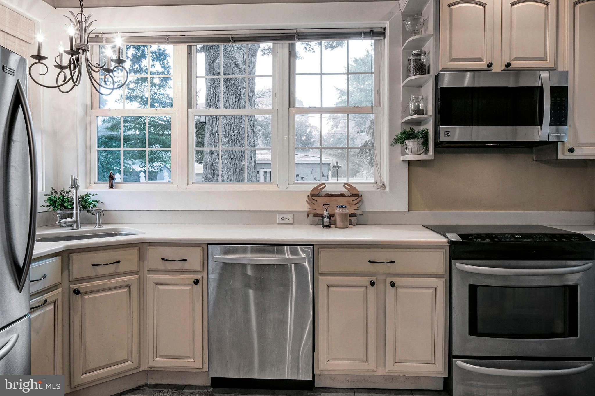 606 Amoss Road Severna Park, MD 21146 - Photo 17 of 49 Kitchen
