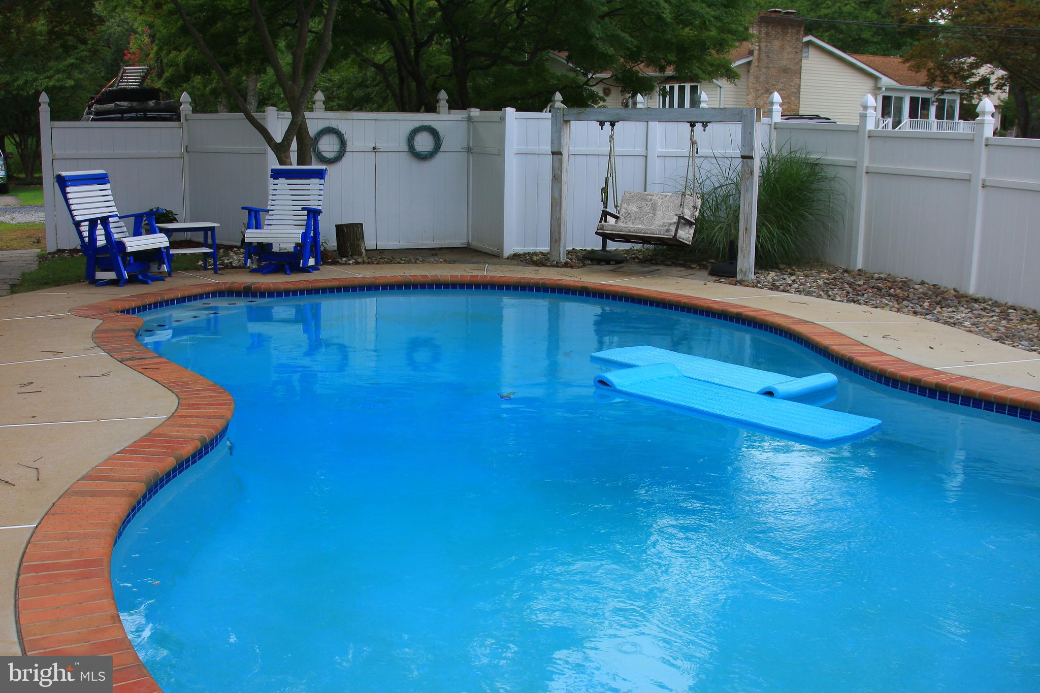 606 Amoss Road Severna Park, MD 21146 - Photo 23 of 49 Salt water heated pool