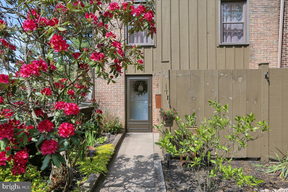 36 Fairway Road Reading, PA 19607 - Photo 2 of 31