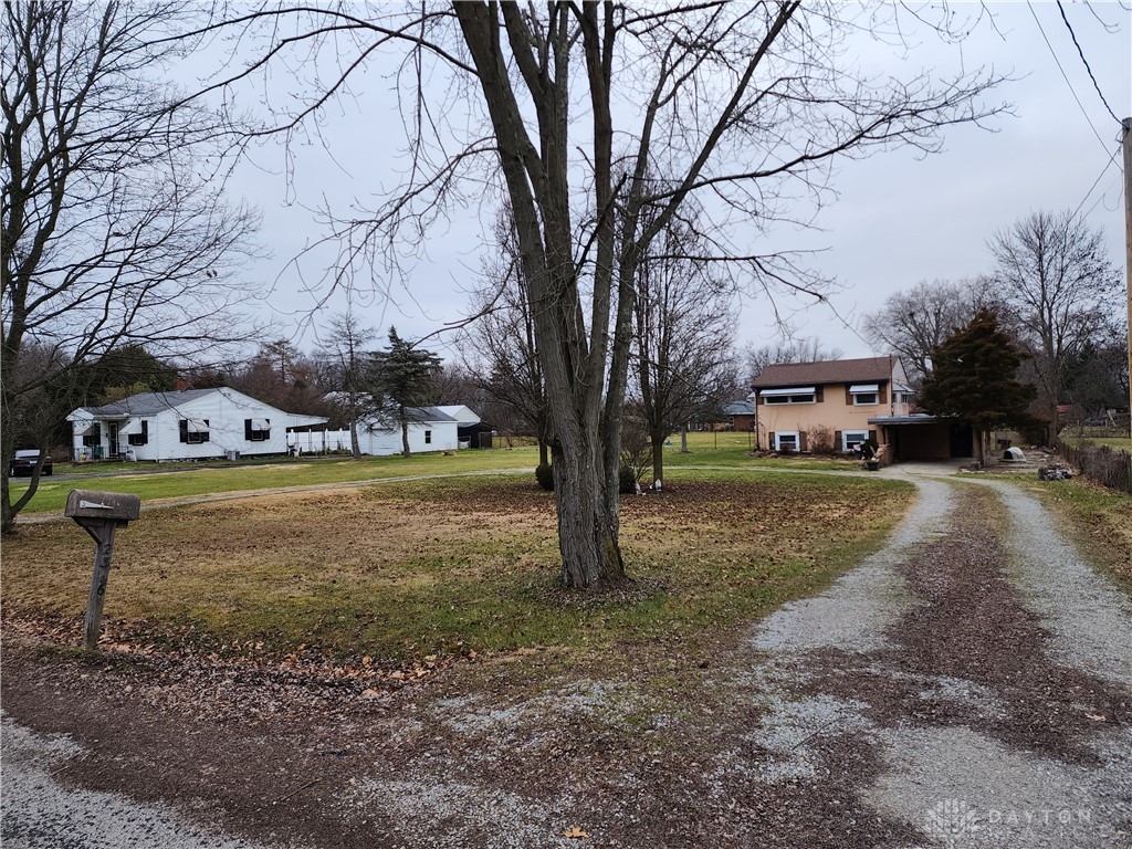 2346 Cottingham Road South Springfield, OH 45502 - Photo 2 of 31