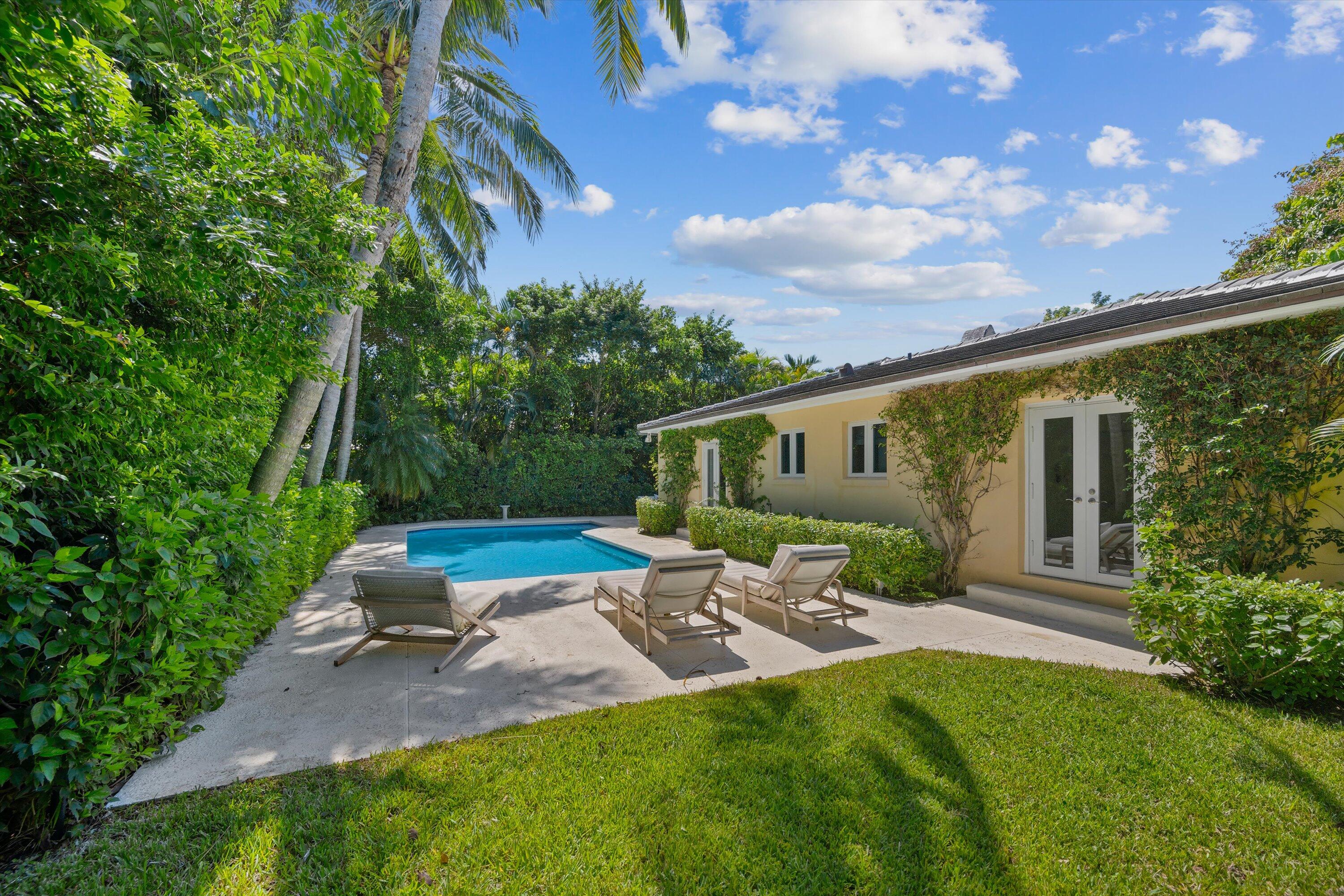 274 Monterey Road Palm Beach, FL 33480 - Photo 34 of 53 Oversized Lot