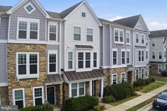 $770,000 | 42396 Benfold Square, Brambleton, VA 20148