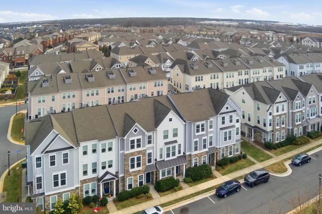 $770,000 | 42396 Benfold Square, Brambleton, VA 20148