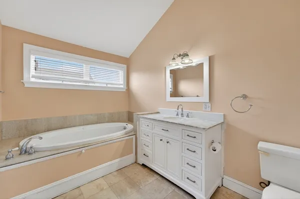 $5,000 | 6 Adams Street, Unit 1, Newton, MA 02460