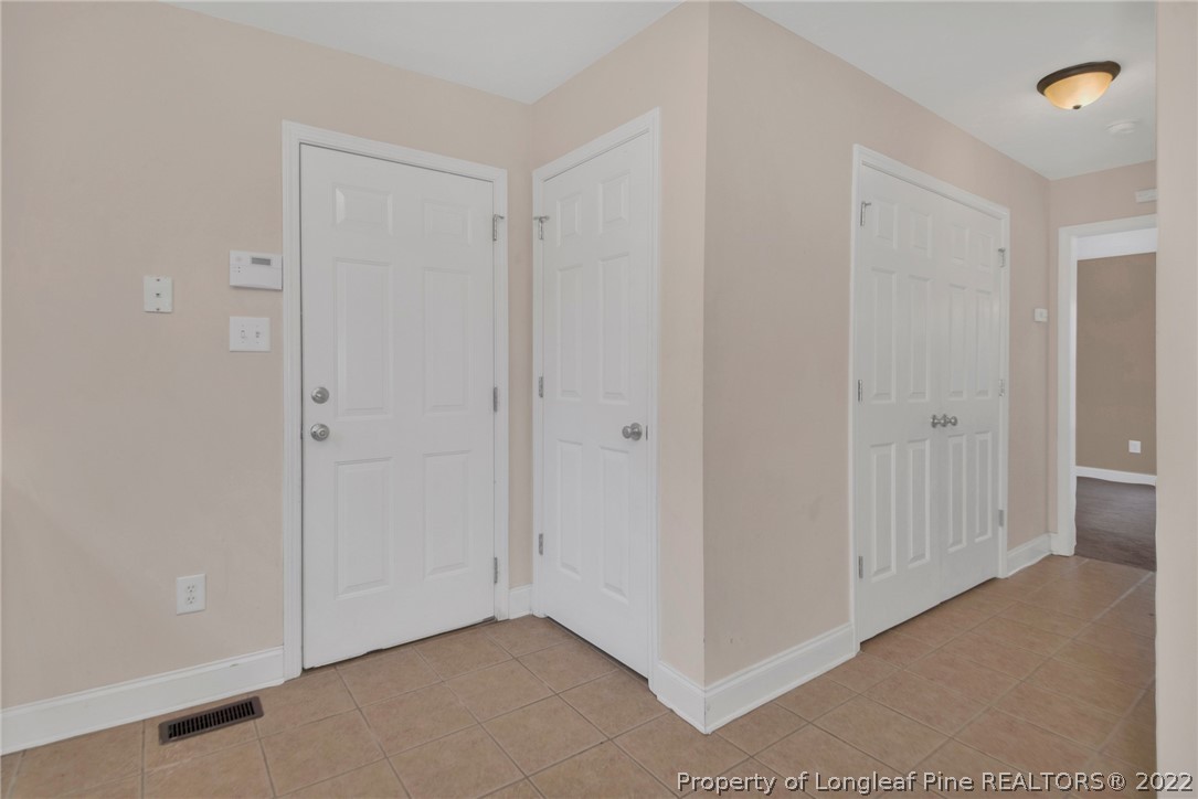 1623 Silver Ridge Court Fayetteville, NC 28304 - Photo 15 of 34 a view of an empty room