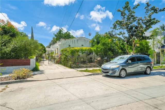 $1,100,000 | 2850 Marsh Street, Los Angeles, CA 90039