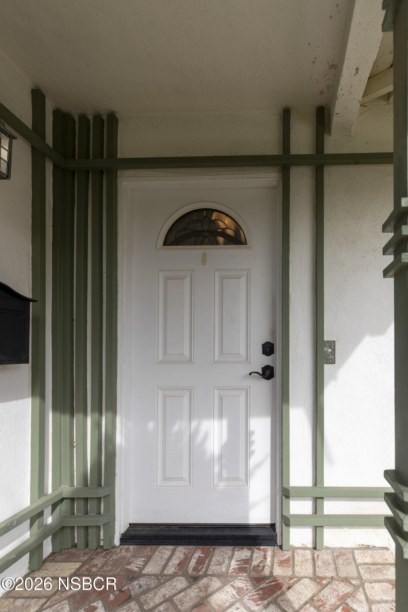 124 Princeton Place Lompoc, CA 93436 - Photo 3 of 41 a view of entryway