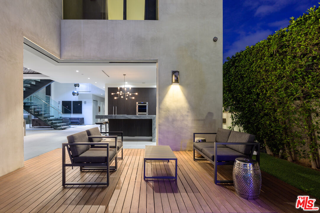 6660 Colgate Avenue Los Angeles, CA 90048 - Photo 10 of 32 Gallery Image 10