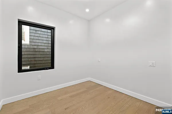 $3,300 | 482 John F. Kennedy Boulevard, Unit 2, Bayonne, NJ 07002