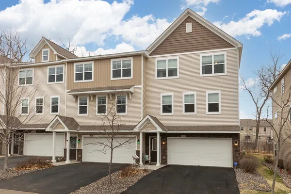 $395,000 | 9655 Merrimac Lane North, Maple Grove, MN 55311