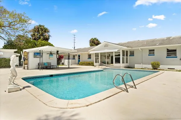 $650,000 | 2906 East Grant Avenue, Orlando, FL 32806