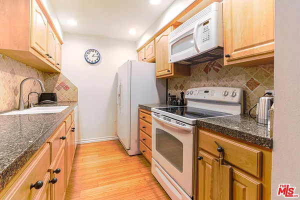 $689,000 | 8105 Raintree Circle, Culver City, CA 90230