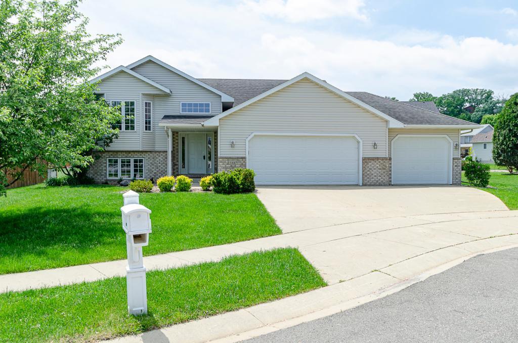 541 Lake Crest Lane Northwest Rochester, MN 55901 - Photo 1 of 1 Gallery Image 1