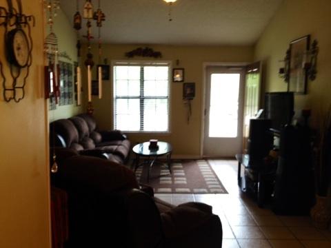 306 John King Road Crestview, FL 32539 - Photo 7 of 21 living room4