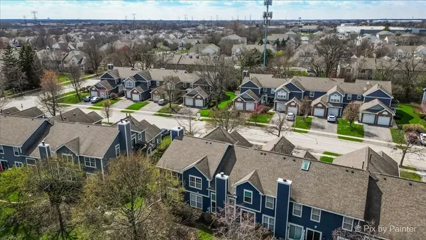 $275,000 | 1149 Harbor Court, Unit 1149, Glendale Heights, IL 60139