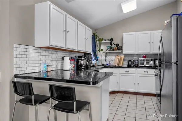 $275,000 | 1149 Harbor Court, Unit 1149, Glendale Heights, IL 60139